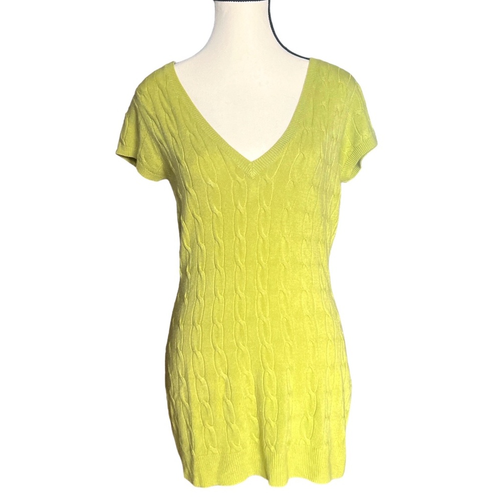 NEW YORK & COMPANY WOMEN’S LIME GREEN KNIT SHORT SLEEVE V-NECK VEST STYLE